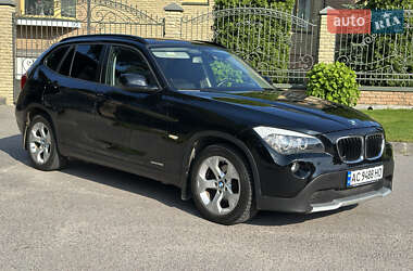 Внедорожник / Кроссовер BMW X1 2011 в 