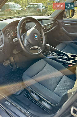 Внедорожник / Кроссовер BMW X1 2011 в 