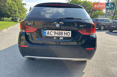 Внедорожник / Кроссовер BMW X1 2011 в 