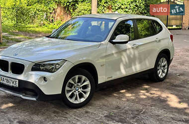 Внедорожник / Кроссовер BMW X1 2010 в Киеве