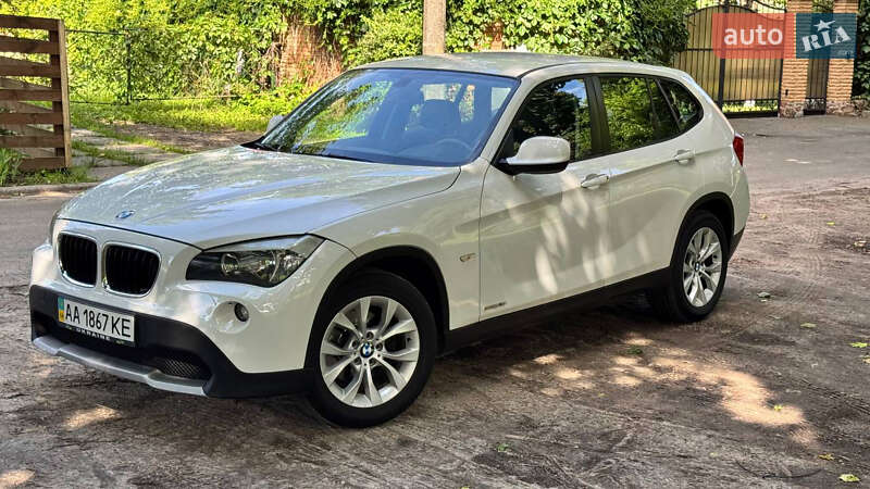 Внедорожник / Кроссовер BMW X1 2010 в Киеве
