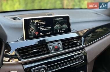 Внедорожник / Кроссовер BMW X1 2017 в 