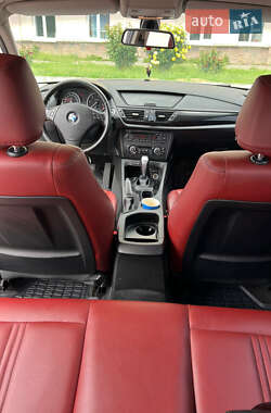 Внедорожник / Кроссовер BMW X1 2010 в 