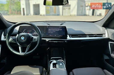 Внедорожник / Кроссовер BMW X1 2023 в 