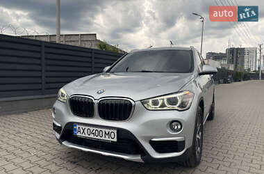 Внедорожник / Кроссовер BMW X1 2016 в Киеве