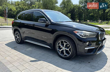 Внедорожник / Кроссовер BMW X1 2017 в 