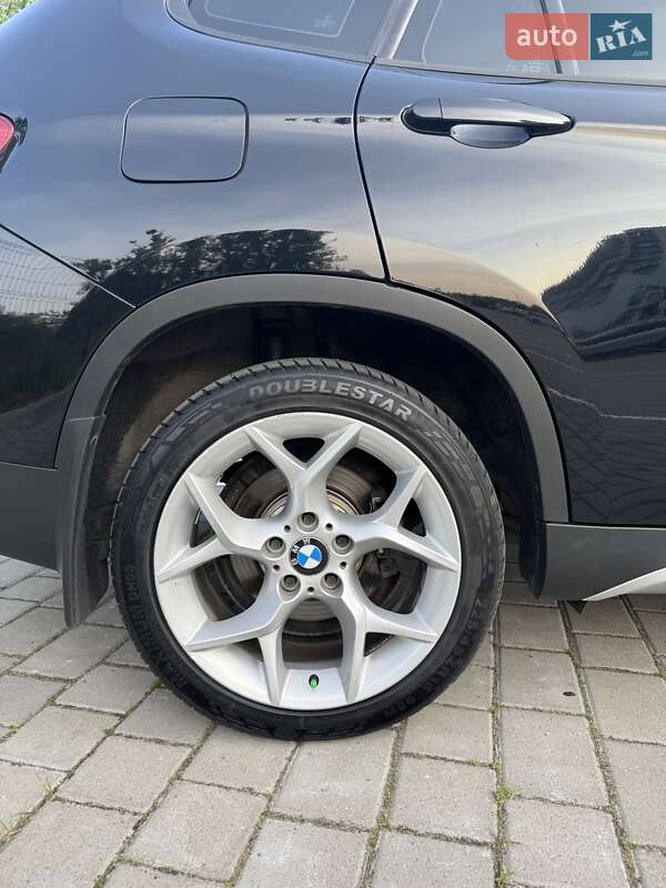 Позашляховик / Кросовер BMW X1 2014 в Луцьку