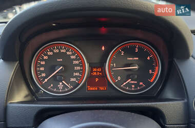 Позашляховик / Кросовер BMW X1 2009 в 
