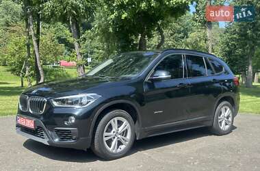 Внедорожник / Кроссовер BMW X1 2016 в Киеве