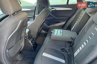 Внедорожник / Кроссовер BMW X1 2018 в 