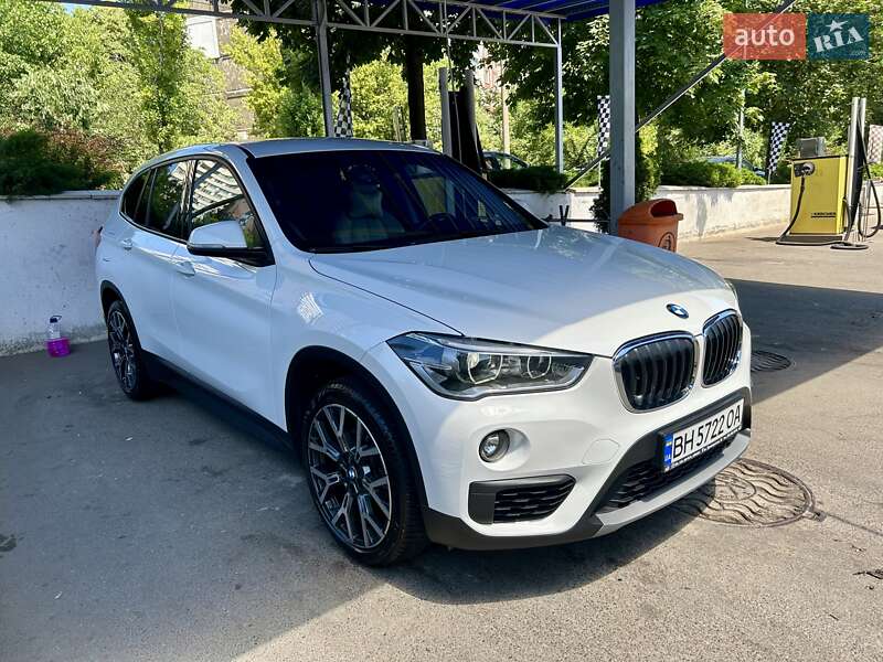 Позашляховик / Кросовер BMW X1 2017 в Одесі
