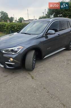 Внедорожник / Кроссовер BMW X1 2016 в 