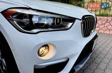 Внедорожник / Кроссовер BMW X1 2015 в 