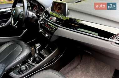 Внедорожник / Кроссовер BMW X1 2015 в 