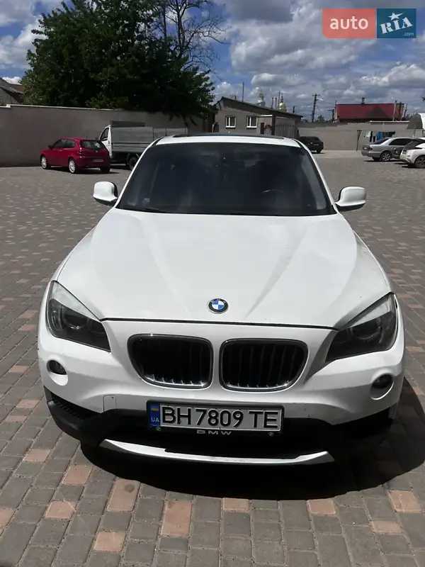 BMW X1 2011