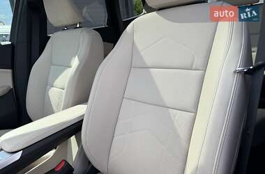 Внедорожник / Кроссовер BMW X1 2023 в 