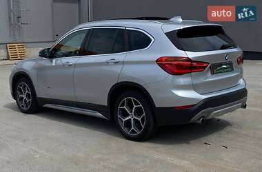 Внедорожник / Кроссовер BMW X1 2017 в 
