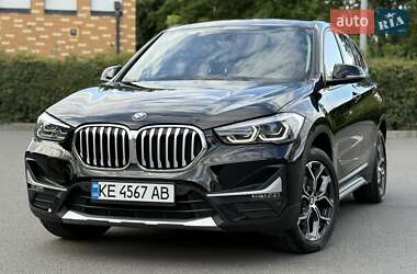 Позашляховик / Кросовер BMW X1 2020 в 