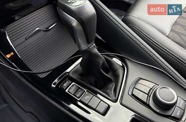 Позашляховик / Кросовер BMW X1 2020 в 
