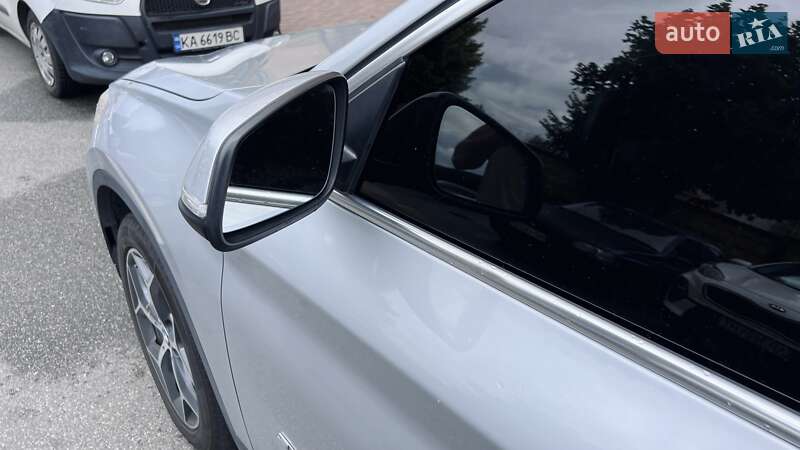 Внедорожник / Кроссовер BMW X1 2017 в Киеве
