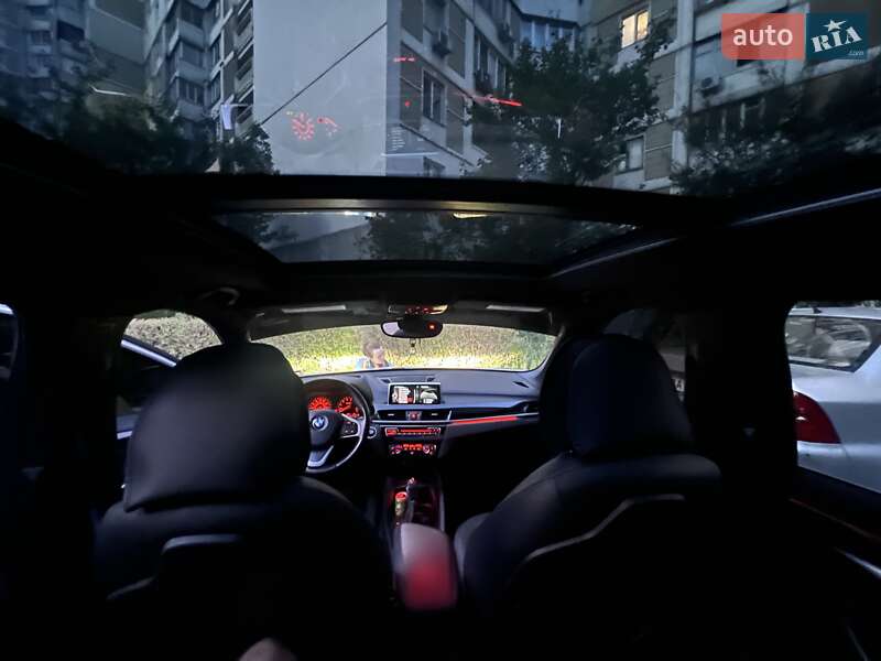 Внедорожник / Кроссовер BMW X1 2017 в Киеве