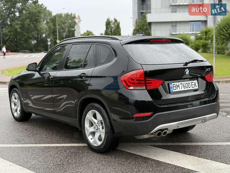 Внедорожник / Кроссовер BMW X1 2015 в Киеве