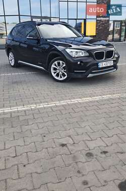 Позашляховик / Кросовер BMW X1 2014 в 