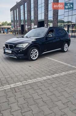 Позашляховик / Кросовер BMW X1 2014 в 