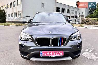 Внедорожник / Кроссовер BMW X1 2012 в 