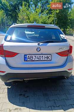 Внедорожник / Кроссовер BMW X1 2015 в 
