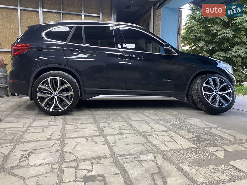 Позашляховик / Кросовер BMW X1 2015 в Києві