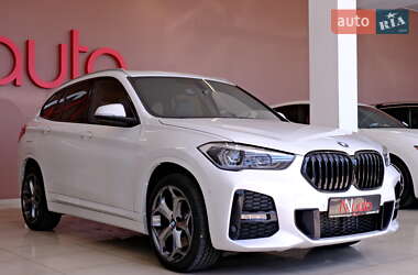Внедорожник / Кроссовер BMW X1 2017 в 