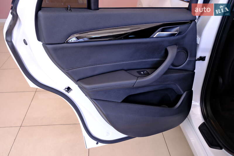 Внедорожник / Кроссовер BMW X1 2017 в Одессе