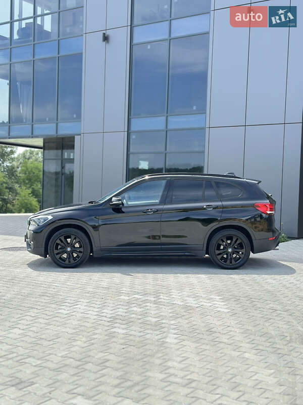 Позашляховик / Кросовер BMW X1 2021 в Чернівцях