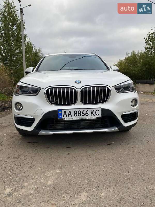 Внедорожник / Кроссовер BMW X1 2017 в Киеве