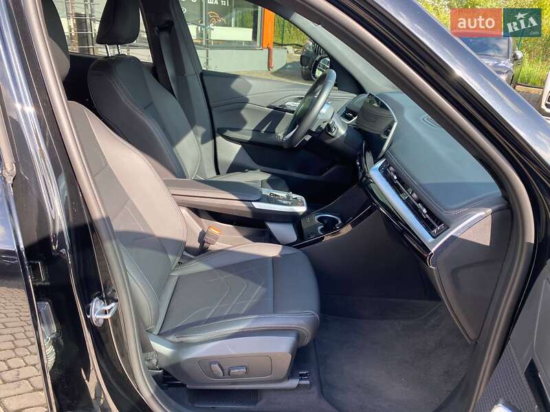 Внедорожник / Кроссовер BMW X1 2024 в Львове