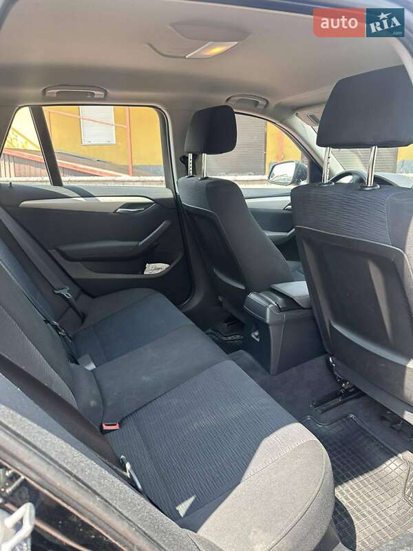 Внедорожник / Кроссовер BMW X1 2012 в Ровно