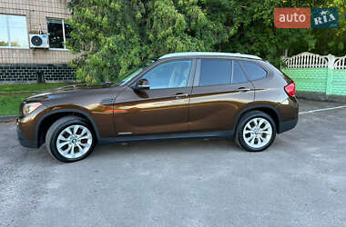 Позашляховик / Кросовер BMW X1 2013 в 