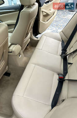 Позашляховик / Кросовер BMW X1 2013 в 