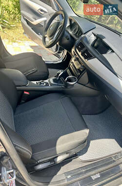 Позашляховик / Кросовер BMW X1 2015 в 