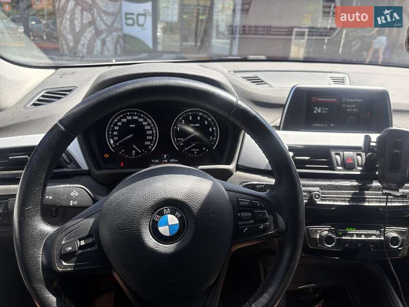 Внедорожник / Кроссовер BMW X1 2018 в Киеве