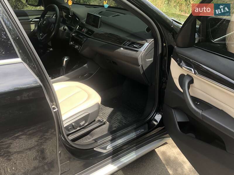 Внедорожник / Кроссовер BMW X1 2015 в Чумаках