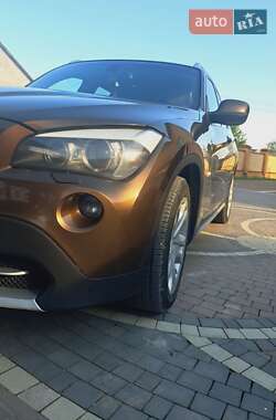 Внедорожник / Кроссовер BMW X1 2010 в Львове