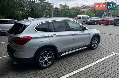 Позашляховик / Кросовер BMW X1 2017 в Чернівцях