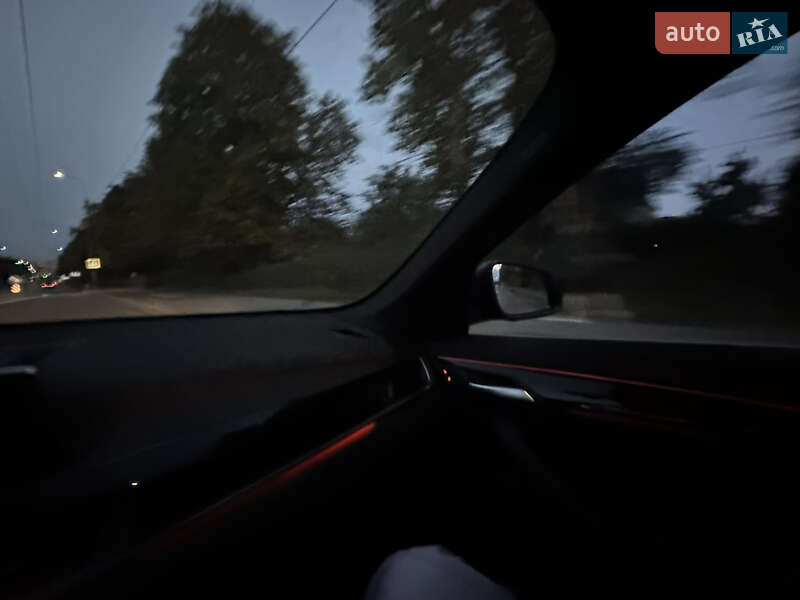 Внедорожник / Кроссовер BMW X1 2018 в Киеве