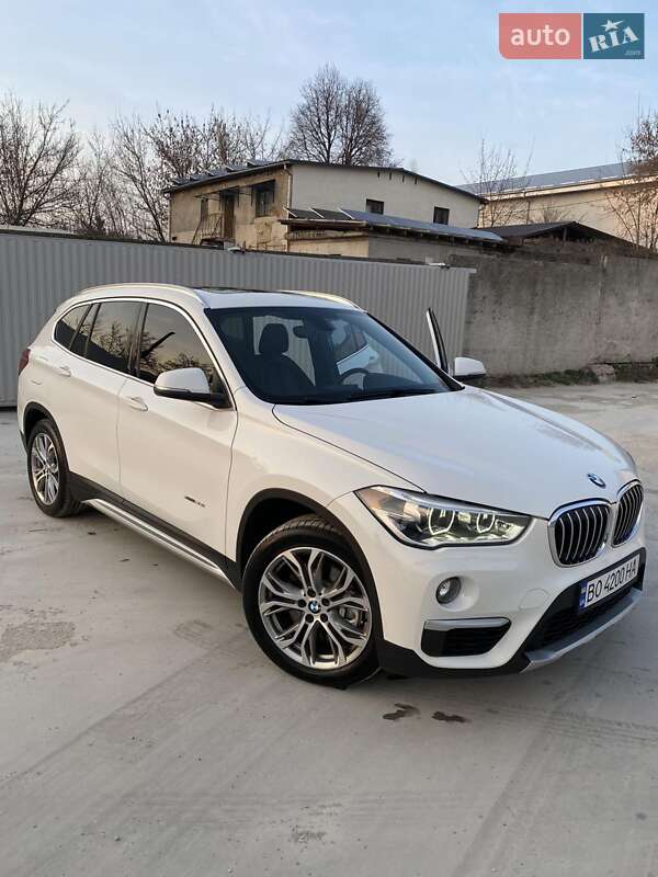 Внедорожник / Кроссовер BMW X1 2016 в Тернополе