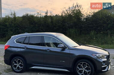 Внедорожник / Кроссовер BMW X1 2016 в 