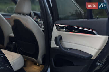 Внедорожник / Кроссовер BMW X1 2016 в 