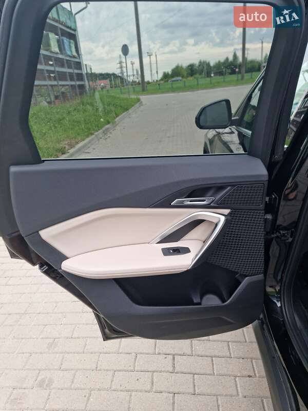 Внедорожник / Кроссовер BMW X1 2023 в Нововолынске