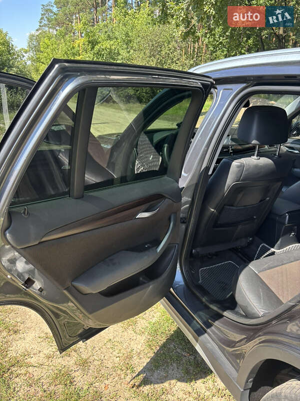 Внедорожник / Кроссовер BMW X1 2014 в Радомышле